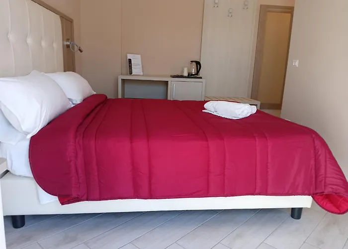 Hotel: Bluebay Residence Resort